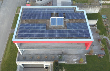 Referenz EFH Schupfart Flachdachanlage Solarpaket PLANO