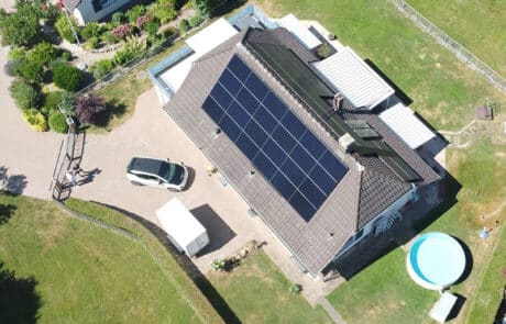 Referenz_Photovoltaik_Anlage_EFH_Urdorf_ENPRO Energiearchitekten AG Brugg Aargau_2