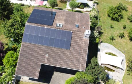 Solaranlage Solarpaket TOP mit Blindmodul für Schrägdach in Rüfenach von ENPRO Energiearchitekten AG Brugg Aargau