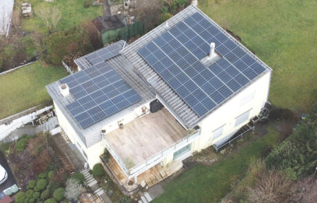 Solaranlage TOP auf Einfamilienhaus in Magden Aargau - geplant und realisiert durch ENPRO Energiearchitekten AG Brugg Aargau